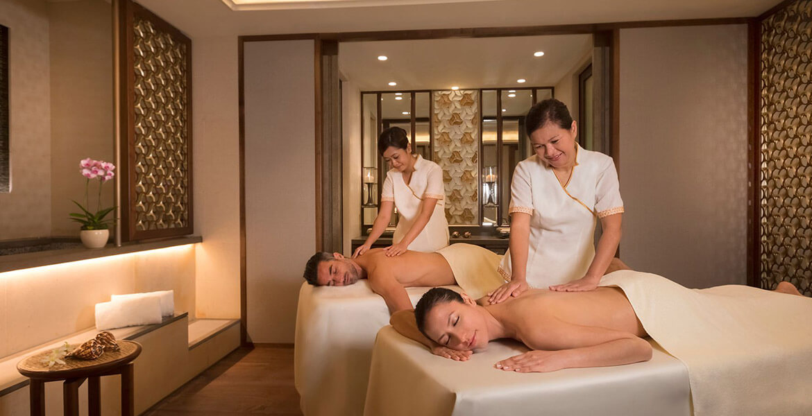 Massage with Therapist