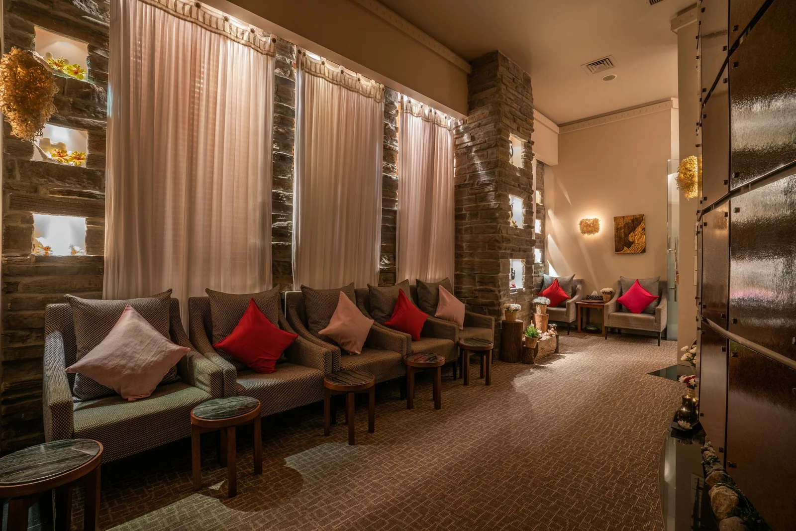 Spa Time lounge at Al-Muhallab Mall.